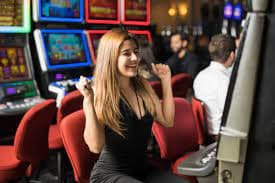 mamboslot platform interface showing football, slots, live-dealer, and Togel game categories